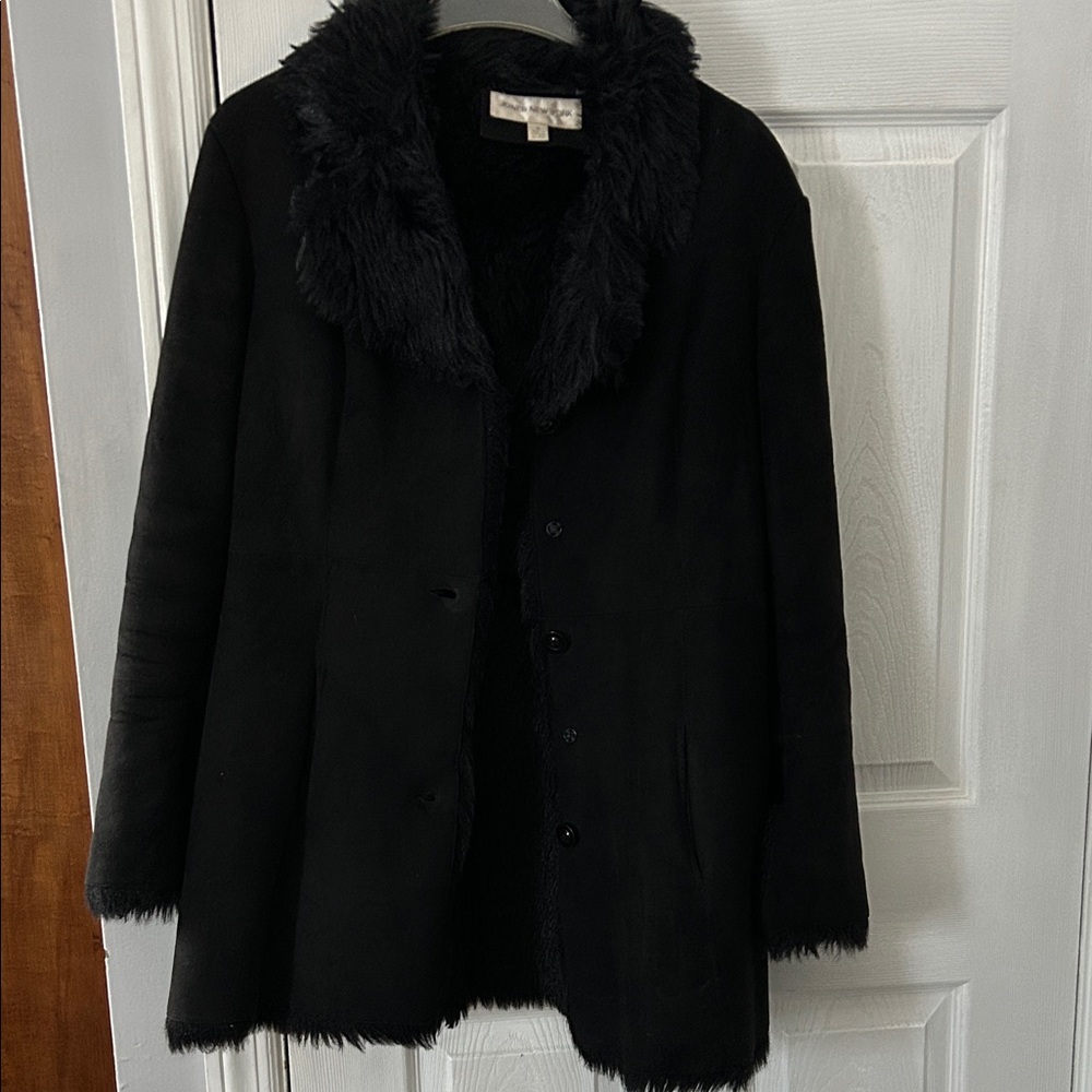 Jones NY size M Women's Black Faux Fur Trim Coat